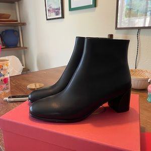 NWT Vaneli Cailen Boot